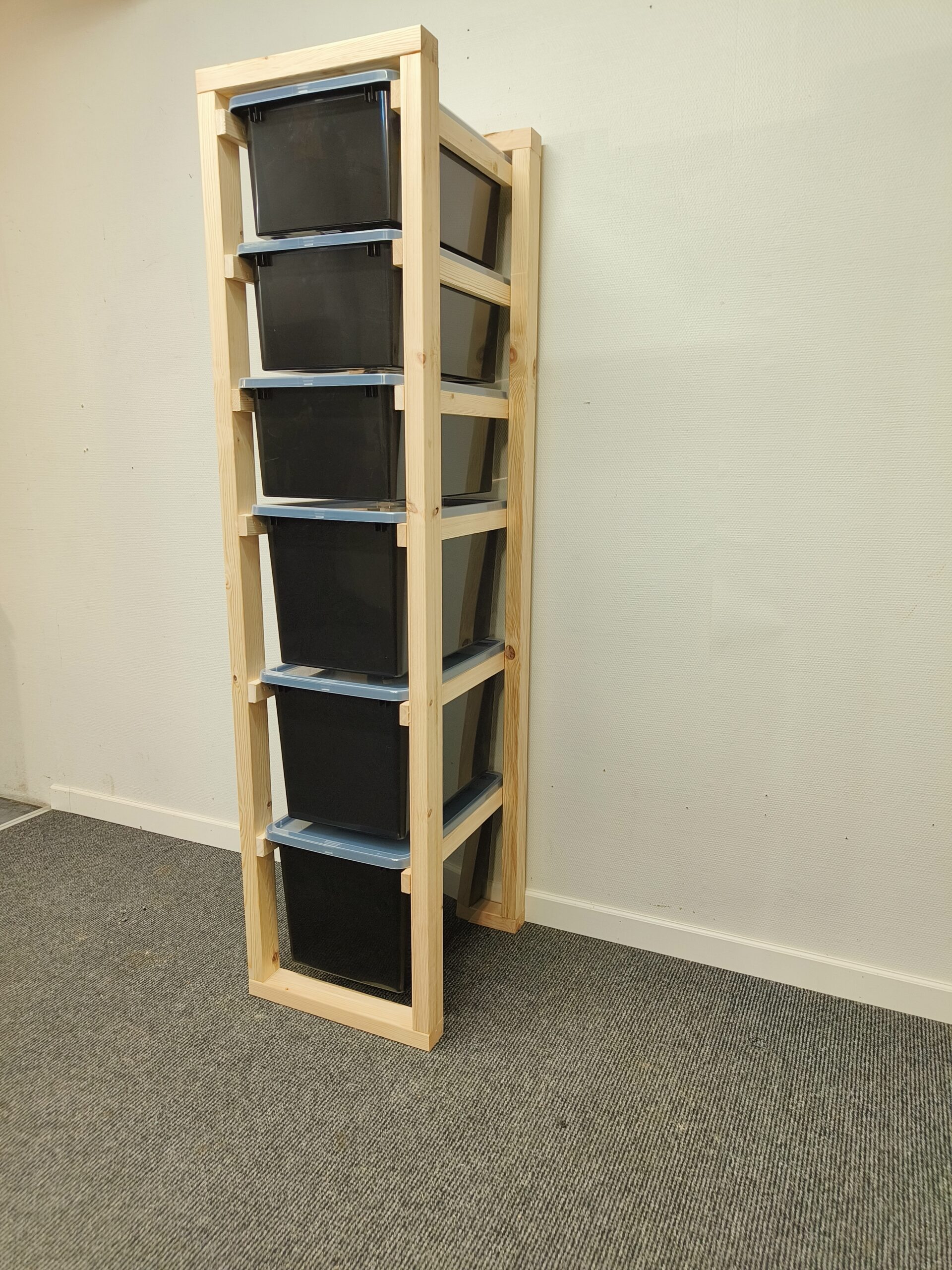 IMG20250321132741 CoreRack V1 300L Byg-selv - Billede 1